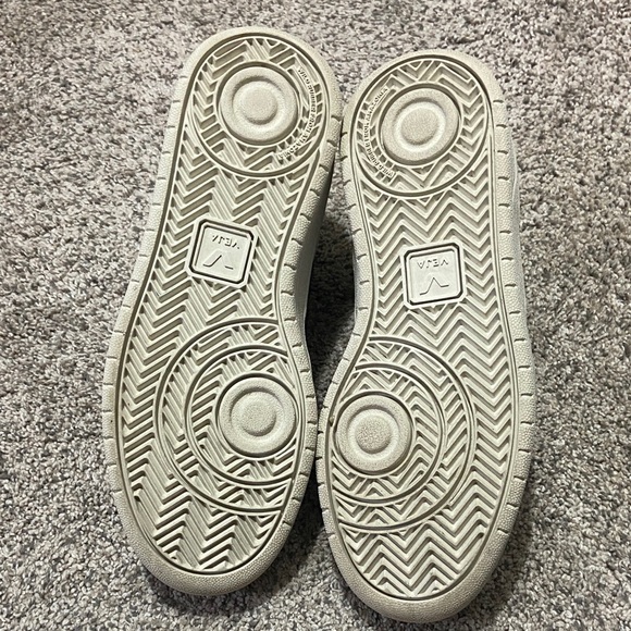 Veja White Sneakers with Navy and Red Accents 6 - Picture 10 of 10